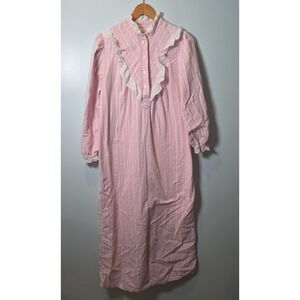 Vintage Mamary Long Flannel Floral Granny Winter Nightgown Large? See Measuremen